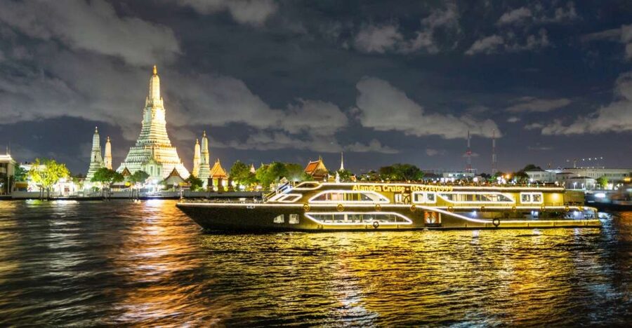 Bangkok: Chao Phraya Alangka Cruise at Icon Siam - Getting to Icon Siam and where to check in