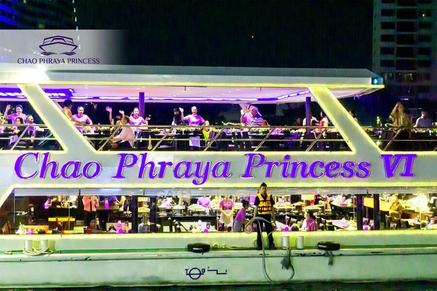 Bangkok: Chao Phraya Princess Dinner Cruise - Who should book this cruise, and who should skip it