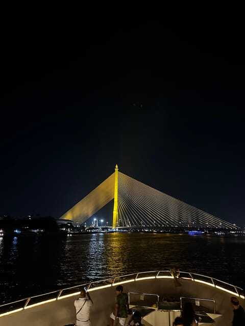Bangkok: Chao Phraya River Cruise with Indian Buffet Dinner - Tips to make your night cruise smoother
