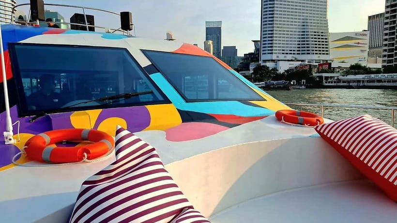 Bangkok : Chaophraya Booze Cruise – Drinks Onboard - Where you meet the boat at River City Bangkok