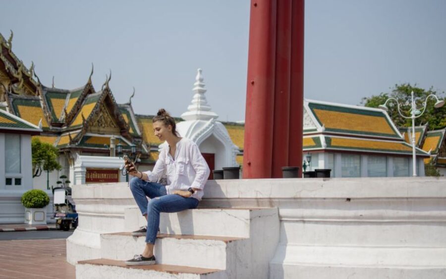 Bangkok: Chinatown Night Walking Tour and Hop On Hop Off Bus - Siam Paragon pickup: where you get your ticket and how to avoid delays