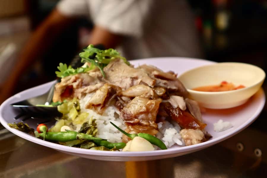 Bangkok: Chinatown Street Food Tour with 8+ Local Dishes - Who this Bangkok street food tour is best for