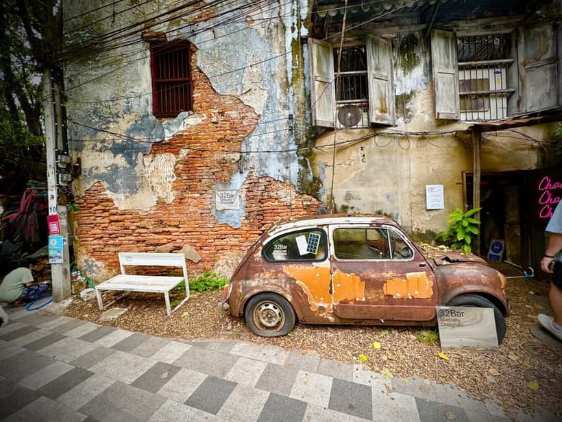 Bangkok: Chinatown & Taladnoi Street Art Guided Walking Tour - Should You Book This Chinatown and Talad Noi Walk?