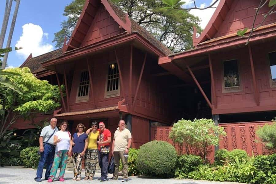 Bangkok: City Highlights and Landmarks Private Walking Tour - Chinatown: shopping and food without wandering in circles