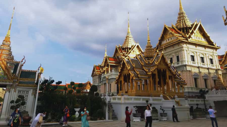Bangkok: City Highlights Private Tour with Palace & Temples - Tha Chang Pier break, then Marble Temple at Wat Benjamaborphit