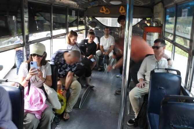 Bangkok: City Highlights Temple and Market Walking Tour - Where you meet, where you end, and how the day is paced