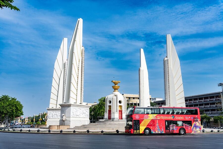 Bangkok: City Sightseeing Hop-On Hop-Off Bus Tour - Red Line: big hotel-area landmarks and the Sam Sian viewpoint side