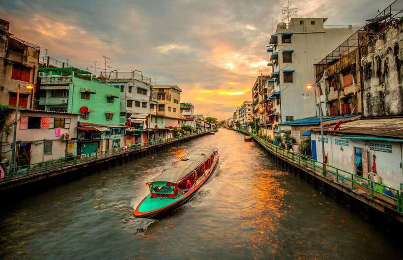 Bangkok Classic Discovery - The exotic fruit market tasting break