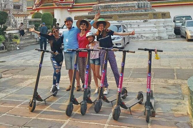 Bangkok Classic E-Scooter &/or Bike Trip - Santa Cruz Church, Kian Un Keng Shrine, and Wat Prayun in one loop
