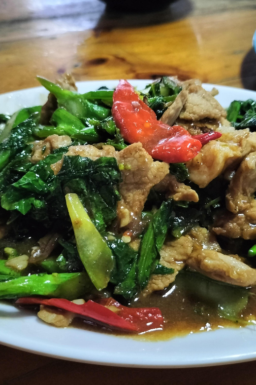 Bangkok: Cook authentic Thai food with Smart Cook - Meeting Your Instructor, and Why the Small Group Really Works