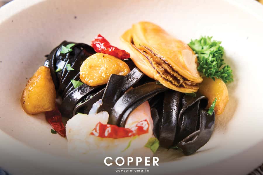 Bangkok: Copper Beyond Buffet Gaysorn Amarin - The 150+ item buffet: how to scan the spread for best results