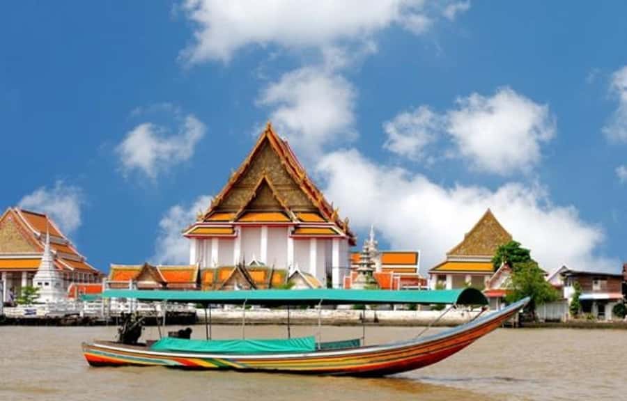 Bangkok: Customized Private Long-Tail Boat Hire with a Guide - Key moments that make this boat hire worth it