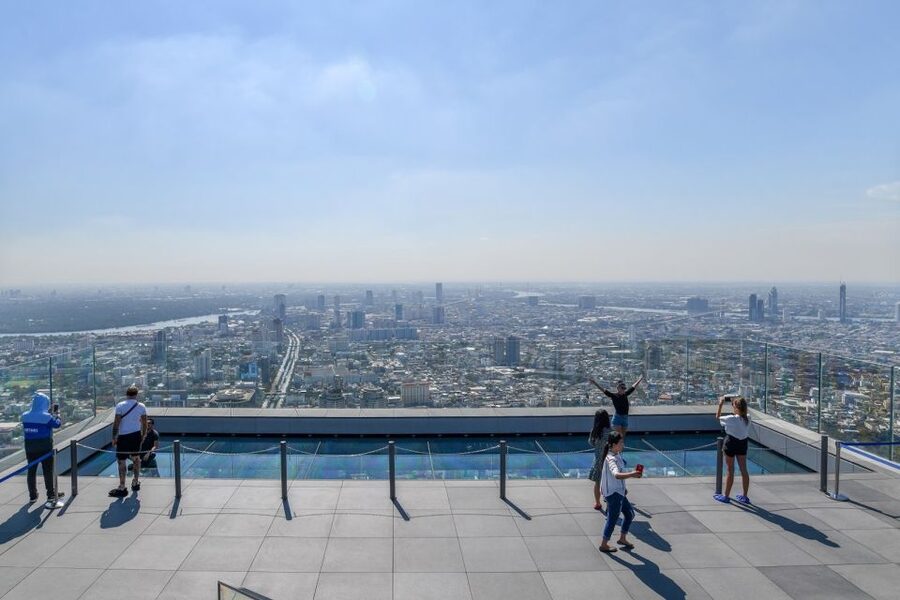 Bangkok: Damnoen Saduak, Train Market & Mahanakhon Day Trip - King Power Mahanakhon Skywalk: The Easy Big-City Finale