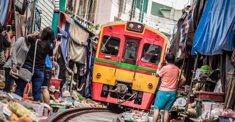 Bangkok: Damnoen Saduak, Train Market & Mahanakhon Day Trip - Coach Ride to Maeklong: Why the Time Is Part of the Deal