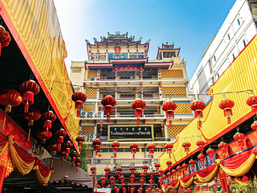 Bangkok: Discover a Taste of Chinatown – 2 Hr Walking Tour - Pace, safety, and what to bring for a comfortable night walk