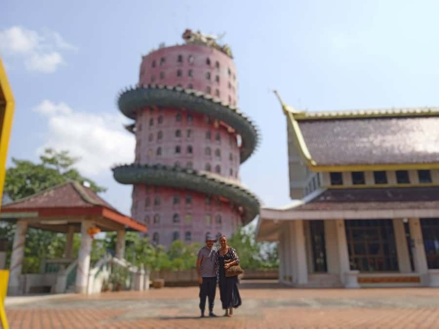 Bangkok: Dragon Temple, Roots Temple and Amphawa in spanish - Price and Value: Is $169 Worth It?