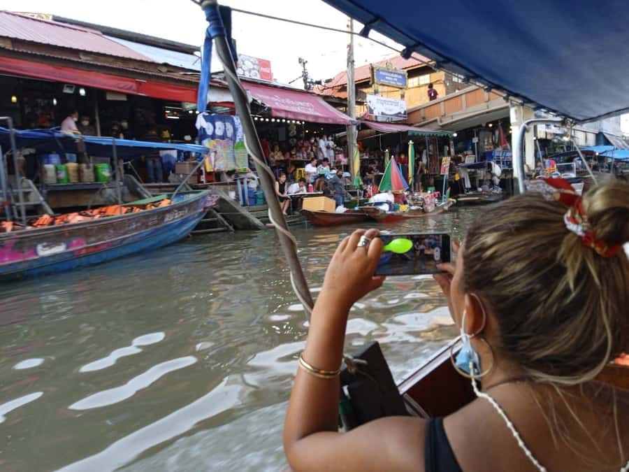 Bangkok: Dragon Temple, Roots Temple and Amphawa in spanish - What to Pack and How to Keep the Day Comfortable