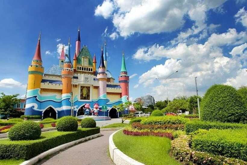 Bangkok: Dream World Unlimited Ride Ticket with Lunch - Small group day, no hotel pickup, and how to make it easy