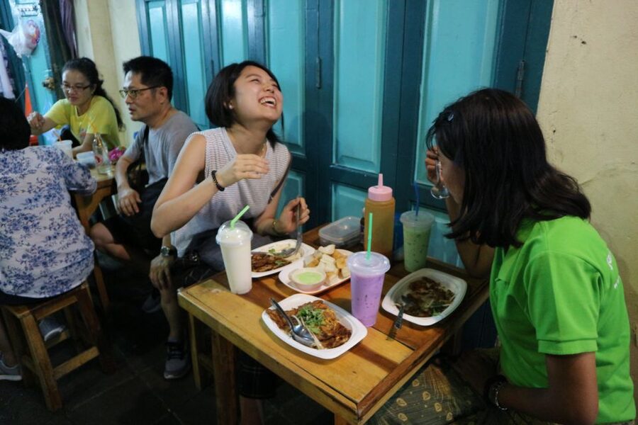 Bangkok: E-Scooter Night Tour with Local Street Food - How to reach the meeting point (so you don’t lose tour time)