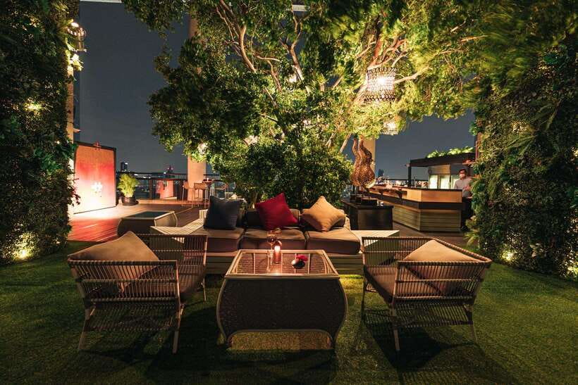 Bangkok: Enjoy Fine Thai Food with Panoramic Rooftop Views - Service Quality: The Detail That Makes Rooftop Dining Worth It