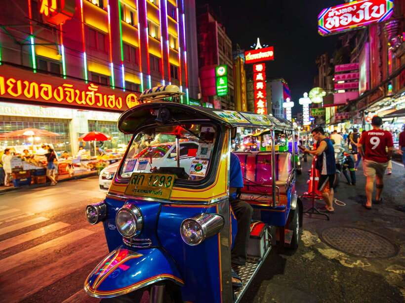 Bangkok: Evening Tour with Wat Arun, Wat Pho & Tuk Tuk Ride - Tuk-tuk to Yaowarat and Chinatown free time without the headache