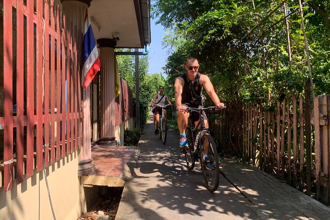 Bangkok Experiences Bike Tours-Backstreets and Hidden Gems - Enter Thonburi, where the city slows down