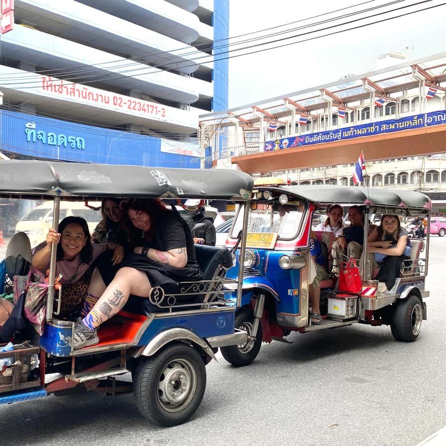 Bangkok: explore Wat Pho + tuk tuk sightseeing - Wat Pho and the reclining Buddha story you’ll hear in plain language