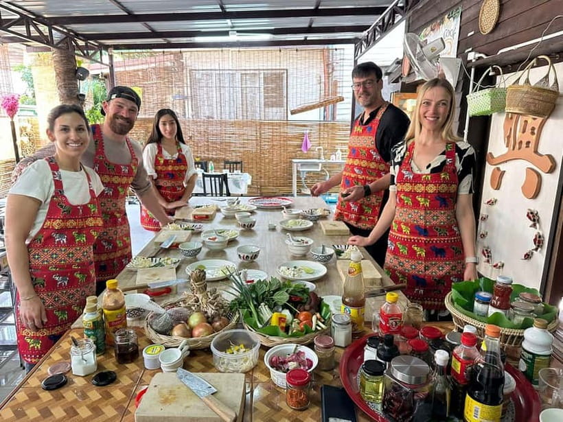 Bangkok: Favourite Thai Flavors Cooking Class by Smart Cook - Pad Thai: The Balance Lesson Hiding Inside a Classic