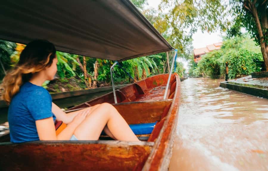 Bangkok: Floating Market, River Kwai, Railway Tour w/ Lunch - Lunch in between history stops: Included, but mind the timing