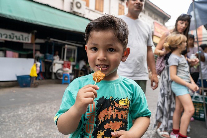 Bangkok Food Tour of Bang Rak with Local Guide - Bang Rak Food Tour: the neighborhood makes the menu