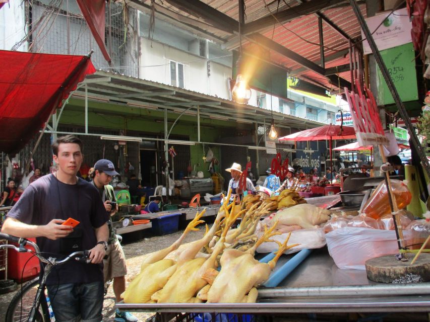 Bangkok Full-Day Bike Tour with Boat Transfer and Lunch - From Sukhumvit 26 to your bike, coffee, and first city views