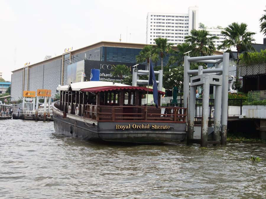 Bangkok: Full-Day Walking Tour Mini Group - Price and value for a full-day mini-group in Bangkok