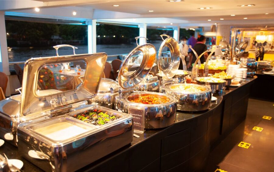 Bangkok: Grand Chao Phraya Dinner Cruise with Live Show - Key things that make this cruise worth your time