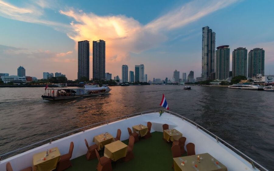 Bangkok: Grand Chao Phraya Dinner Cruise with Live Show - Drinks, comfort, and practical tips that prevent stress