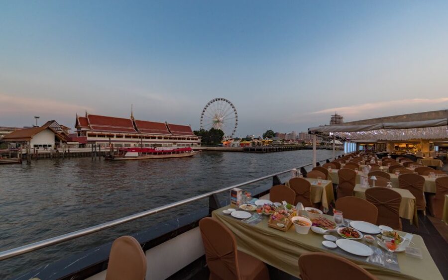 Bangkok: Grand Chao Phraya Dinner Cruise with Live Show - Should you book this Bangkok dinner cruise?