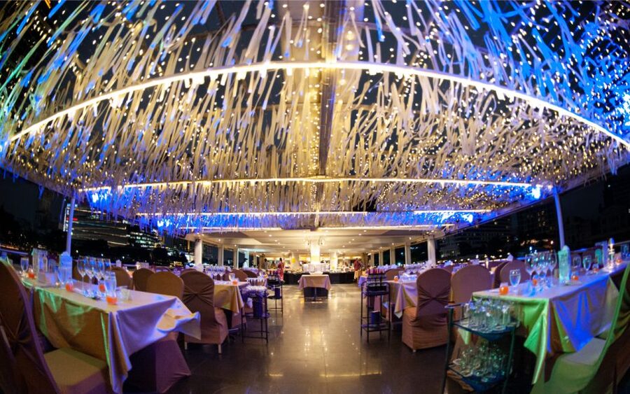 Bangkok: Grand Chao Phraya Dinner Cruise with Live Show - Getting to Asiatique warehouse No.7 and finding the right counter