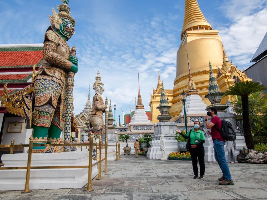 Bangkok: Grand Palace and Wat Arun Guided Walking Tour - Grand Palace and Wat Arun, in one well-run 3-hour loop