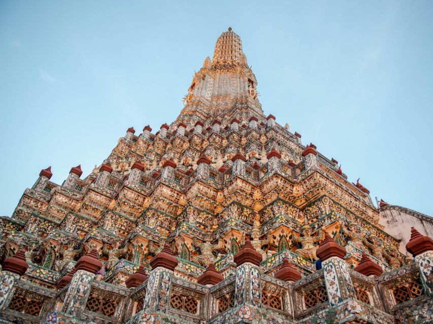 Bangkok: Grand Palace and Wat Arun Guided Walking Tour - Wat Arun Ratchawararam: white chedi mosaics and smart photo stops