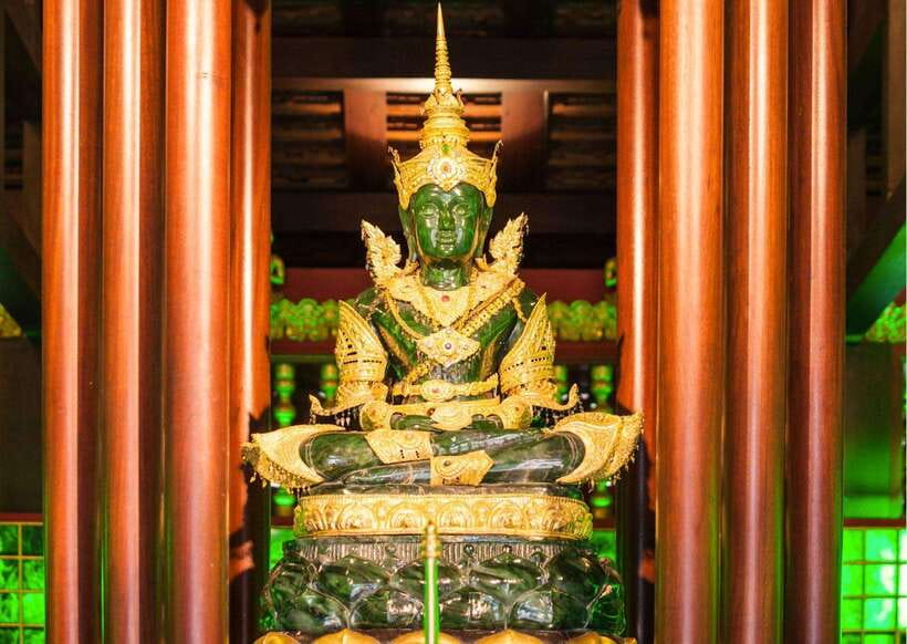 Bangkok: Grand Palace & Emerald Buddha Entry with Audioguide - One important ticket warning before you go