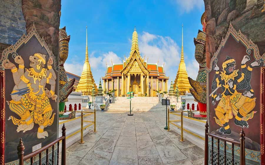 Bangkok: Grand Palace, Wat Arun & Giant Buddha Iconic Tour - Key Things That Make This Tour Worth It