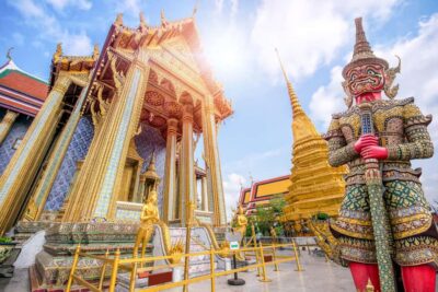 Grand Palace, Wat Pho, and Wat Arun Private Tour