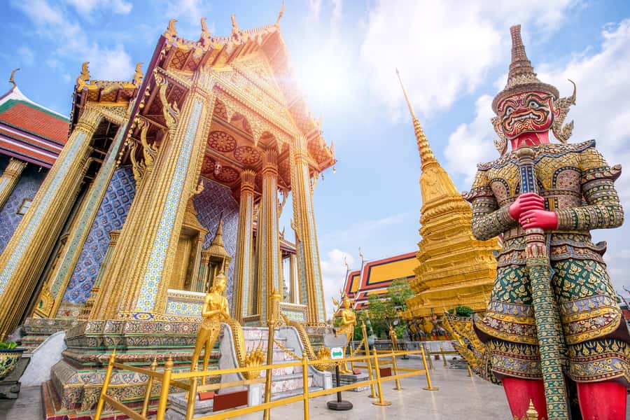 Bangkok: Grand Palace, Wat Pho, and Wat Arun Private Tour - Wat Pho Upgrade: Reclining Buddha, UNESCO Recognition, And What To Notice