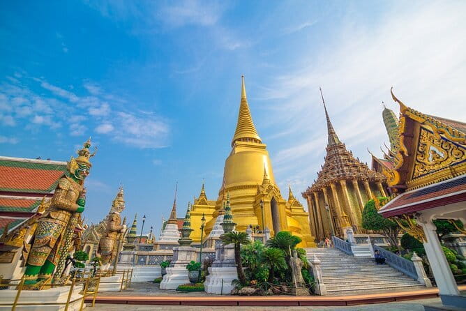Bangkok: Grand Palace & Wat Pho Half-Day Japanese Tour - Key highlights at a glance