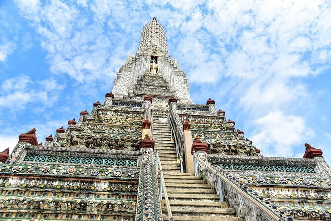 Bangkok: Grand Palace & Wat Pho Half-Day Japanese Tour - Meeting at River City Bangkok and Getting Through Traffic
