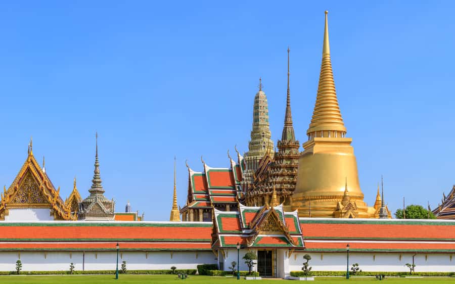 Bangkok: Grand Palace, Wat Pho, & Wat Arun Walking Tour - What the Guides Add: More Than Facts, Better Flow