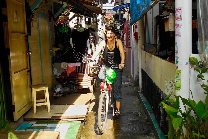 Bangkok Green Oasis 4-Hour Bike Tour with Boat Ride - Bang Krachao: the elevated mangrove feel and the best photo odds