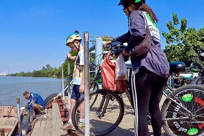 Bangkok Green Oasis 4-Hour Bike Tour with Boat Ride - Food, drinks, and how the snacks actually fit the route