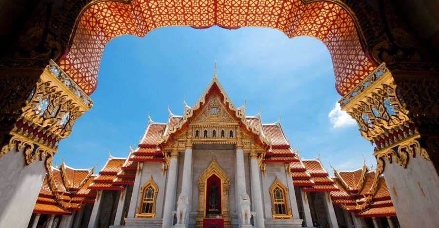 Bangkok: Half Day City and Temples (join tour) - Wat Po: the 46-meter reclining Buddha and the Pagodas of the Kings