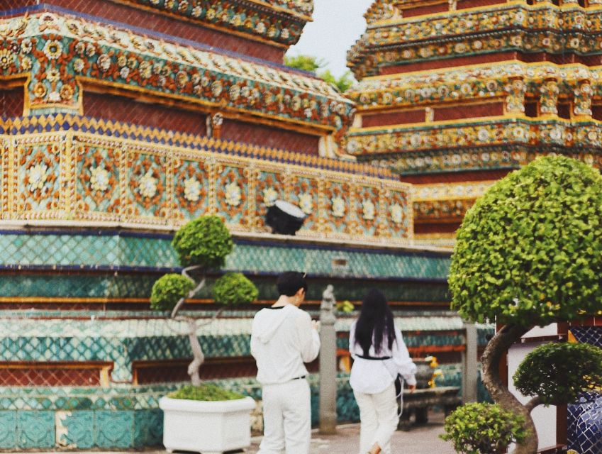 Bangkok: Half-Day Temple and Grand Palace Group Tour - Key highlights to know before you go