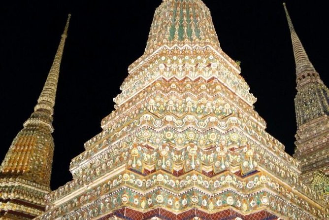 Bangkok Hidden Paths Night Biking Tour with Street-food Meal - Food and energy: drinks, snacks, and one street-food dish